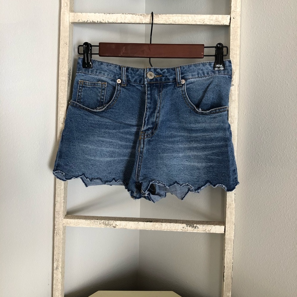 Scalloped Hem High Waisted Denim Jean Shorts